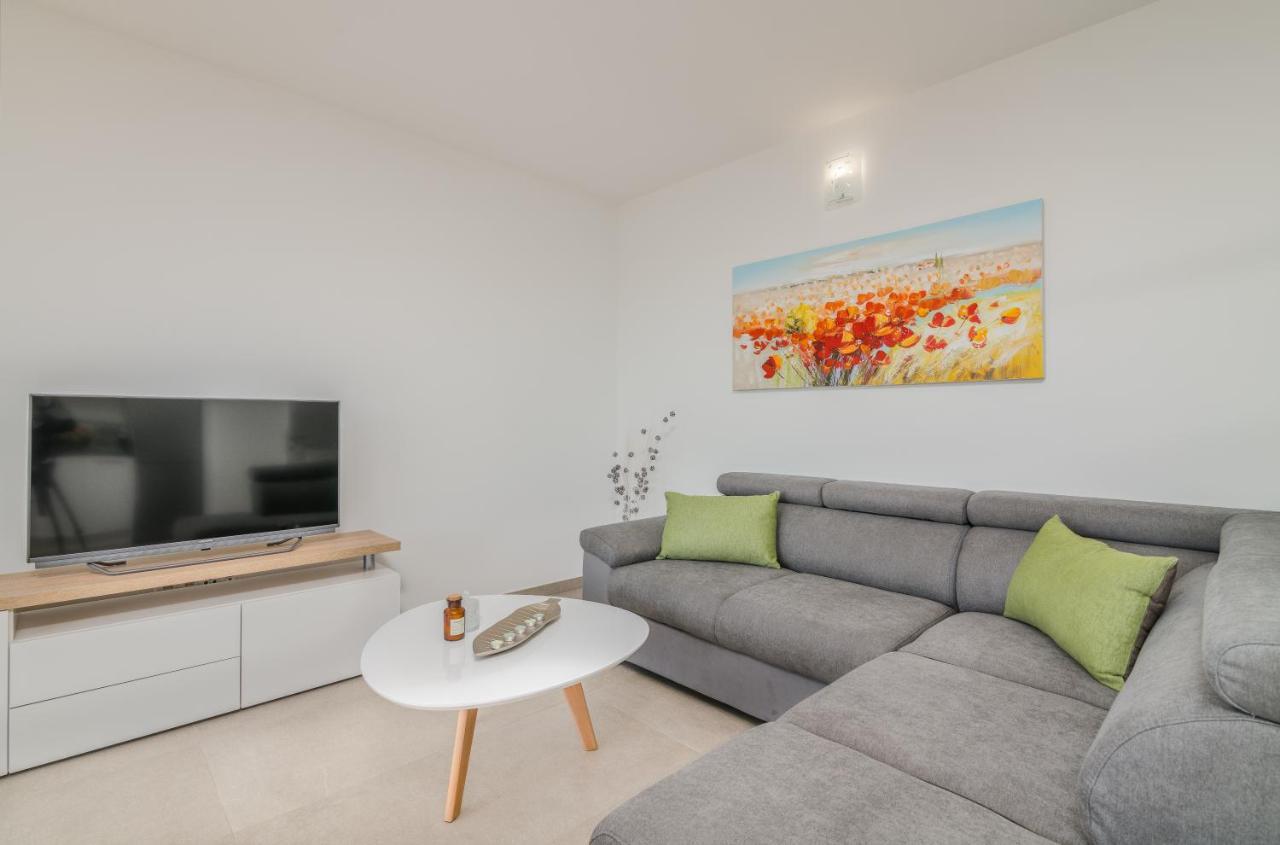 Apartments Sunrise Krk 크르크 외부 사진